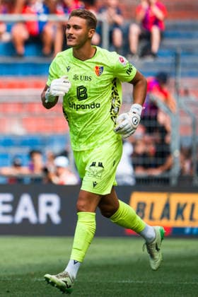 BASEL, SWITZERLAND - JULY 18: Renato Widmer D Autilia of Basel during the pre-season friendly match between FC Basel 1893 and Juventus at St. Jakob Stadium on July 18, 2026 in Basel, Switzerland. *** BASEL, SWITZERLAND, JULY 18: Renato Widmer (D) of FC Basel during the preseason friendly match between FC Basel 1893 and Juventus at St. Jakob Stadium on July 18, 2026, in Basel, Switzerland Copyright: xJustPictures.ch PascalxvonxBürenx jp-en-EuSpIm-Pavo_Fotografie-06003