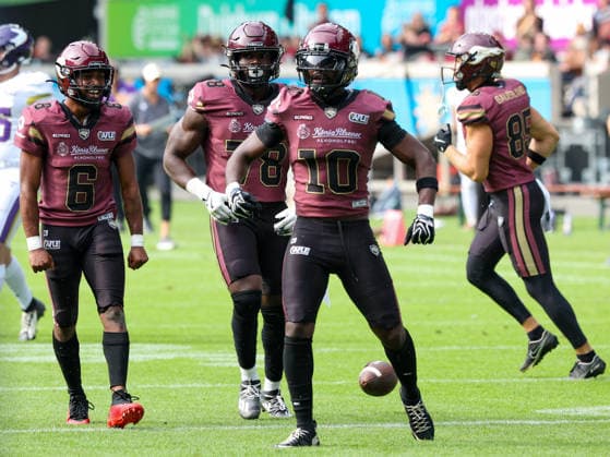10 Harlan Kwofie (Wide Receiver) Rhein Fire catch celebration. Rhein Fire vs Vienna Vikings, American Football, American Football League Europe, Week 9, 2026, 18.07.2026, Duisburg Schauinsland-Reisen-Arena Germany Copyright: xFootxBowl ChristopherxMettkenx