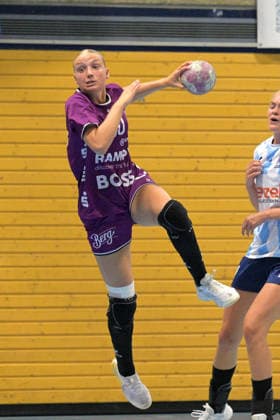 Maraike Kusian (TusSies Metzingen, 10) am mit Ball TusSies Metzingen vs. Union Neckarsulm , Handball, Vorbereitung, Testspiel, Saison 2026 2027, 18.07.2026 TusSies Metzingen vs. Sport-Union Neckarsulm , Handball, Vorbereitung, Testspiel, Saison 2026 2027, 18.07.2026 Voehringen *** Maraike Kusian, TusSies Metzingen, 10 a.m. with the ball: TusSies Metzingen vs. Sport Union Neckarsulm, Handball, Preseason, Friendly, 2026–2027 Season, July 18, 2026, TusSies Metzingen vs. Sport Union Neckarsulm, Handball, Preseason, Friendly, 2026–2027 Season, July 18, 2026, Voehringen Copyright: xEibner-Pressefotox EP_TBR