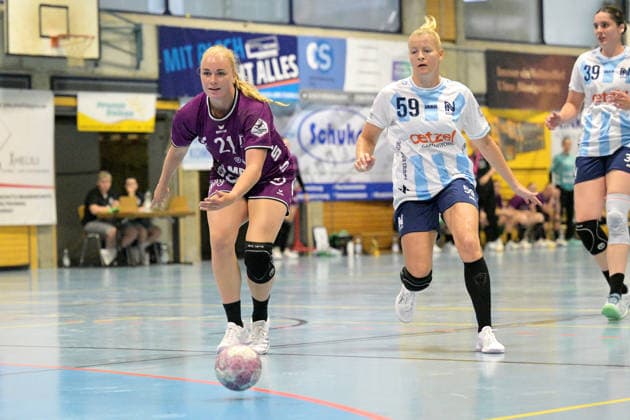 Svenja Demmel (TusSies Metzingen, 21) gegen Antje Doell Union Neckarsulm, 59) TusSies Metzingen vs. Sport-Union Neckarsulm , Handball, Vorbereitung, Testspiel, Saison 2026 2027, 18.07.2026 TusSies Metzingen vs. Sport-Union Neckarsulm , Handball, Vorbereitung, Testspiel, Saison 2026 2027, 18.07.2026 Voehringen *** Svenja Demmel (TusSies Metzingen), 21, vs. Antje Doell (Sport Union Neckarsulm), 59; TusSies Metzingen vs. Sport Union Neckarsulm, Handball, Preseason, Friendly, 2026–2027 Season, July 18, 2026, TusSies Metzingen vs. Sport Union Neckarsulm, Handball, Preseason, Friendly, 2026–2027 Season, July 18, 2026, Voehringen Copyright: xEibner-Pressefotox EP_TBR