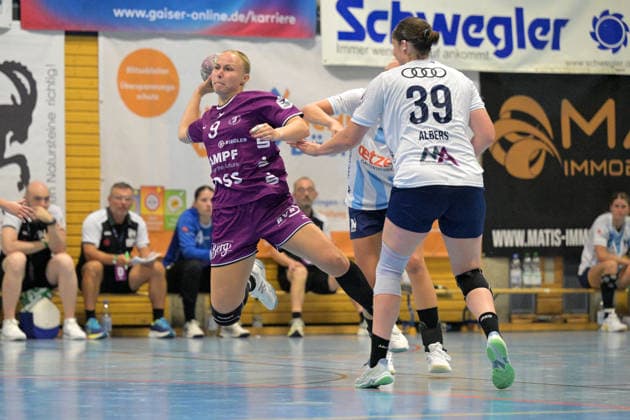 Lotta Roepcke (TusSies Metzingen, 09) beim Wurf Tor TusSies Metzingen vs. Union Neckarsulm , Handball, Vorbereitung, Testspiel, Saison 2026 2027, 18.07.2026 TusSies Metzingen vs. Sport-Union Neckarsulm , Handball, Vorbereitung, Testspiel, Saison 2026 2027, 18.07.2026 Voehringen *** Lotta Roepcke, TusSies Metzingen, No. 9 taking a shot; TusSies Metzingen vs. Sport Union Neckarsulm, Handball, Preseason, Friendly, 2026–2027 Season, July 18, 2026, TusSies Metzingen vs. Sport Union Neckarsulm, handball, preseason, exhibition game, 2026–2027 season, July 18, 2026, Voehringen Copyright: xEibner-Pressefotox EP_TBR