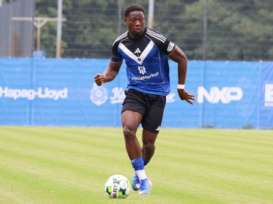 Regionalliga Nord Saison 2026-2027 Testspiel Hamburger SV II - Hobro IK Testspiel Hamburger SV II - Hobro IK auf dem Trainingsplatz am Volksparkstadion Hamburg Kelvin Ojo (HSV II) *** Regionalliga Nord 2026–2027 Season Friendly Match: Hamburger SV II vs. Hobro IK Friendly Match: Hamburger SV II vs. Hobro IK at the training field at Volksparkstadion in Hamburg Kelvin Ojo HSV II