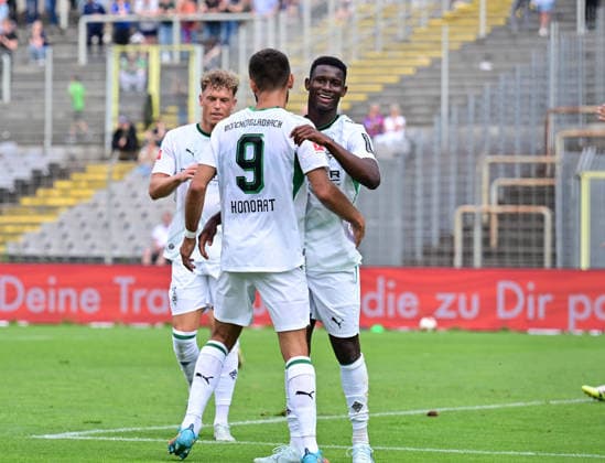 18.07.2026; Wuppertal; Fussball, Herren, Saison 2026 2027, Testspiel Wuppertaler SV vs. Borussia Moenchengladbach Torjubel Gladbach nach dem Tor zum 0-6; hier mit Franck Honorat (Gladbach, li. 9), Torschuetze Iaia Manco Danfa (Gladbach, re.). im Hintergrund links Robin Hack (Gladbach) DFL regulations prohibit any use of photographs as image sequences and or quasi-video. Stadion am Zoo NRW Deutschland *** July 18, 2026, Wuppertal Soccer, Men s, 2026–2027 Season, Friendly Match: Wuppertaler SV vs. Borussia Mönchengladbach. Gladbach celebrates after scoring the 0–6 goal; shown here is Franck Honorat of Gladbach, left, No. 9, Goal scorers: Iaia Manco Danfa (Gladbach, right); in the background on the left, Robin Hack (Gladbach). DFL regulations prohibit any use of photographs as image sequences and or quasi-video. Stadion am Zoo, North Rhine-Westphalia, Germany