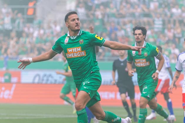SOCCER - Rapid vs HSV, test match VIENNA,AUSTRIA,18.JUL.26 - SOCCER - ADMIRAL Bundesliga, 1. DFL, 1. Deutsche Bundesliga, SK Rapid Wien vs Hamburger SV, test match. Image shows the rejoicing of Ercan Kara (Rapid).  GEPAxpictures xPhilippxBrem