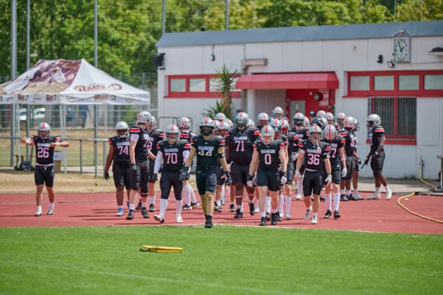 Playoffs, Junior Bowl, U20, GFLJ, Nürnberg Rams vs. Hamburg Huskies German Football League Juniors(GFLJ), U20, Nürnberg Rams vs. Hamburg Huskies Nürnberg Berthold-Brecht-Sportanlage Bayern Deutschland *** Playoffs, Junior Bowl, U20, GFLJ, Nuremberg Rams vs. Hamburg Huskies German Football League Juniors (GFLJ), U20, Nuremberg Rams vs. Hamburg Huskies Nuremberg Berthold Brecht Sports Complex Bavaria, Germany Copyright: x30nullvierxPhotographie,xGerhardxLehnerx