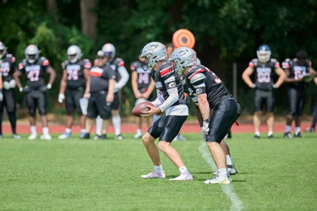 Playoffs, Junior Bowl, U20, GFLJ, Nürnberg Rams vs. Hamburg Huskies German Football League Juniors(GFLJ), U20, Nürnberg Rams vs. Hamburg Huskies Nürnberg Berthold-Brecht-Sportanlage Bayern Deutschland *** Playoffs, Junior Bowl, U20, GFLJ, Nuremberg Rams vs. Hamburg Huskies German Football League Juniors (GFLJ), U20, Nuremberg Rams vs. Hamburg Huskies Nuremberg Berthold Brecht Sports Complex Bavaria, Germany Copyright: x30nullvierxPhotographie,xGerhardxLehnerx