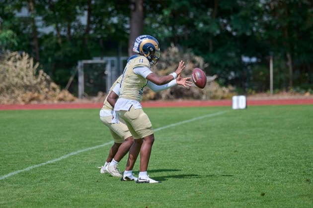Playoffs, Junior Bowl, U20, GFLJ, Nürnberg Rams vs. Hamburg Huskies German Football League Juniors(GFLJ), U20, Nürnberg Rams vs. Hamburg Huskies Nürnberg Berthold-Brecht-Sportanlage Bayern Deutschland *** Playoffs, Junior Bowl, U20, GFLJ, Nuremberg Rams vs. Hamburg Huskies German Football League Juniors (GFLJ), U20, Nuremberg Rams vs. Hamburg Huskies Nuremberg Berthold Brecht Sports Complex Bavaria, Germany Copyright: x30nullvierxPhotographie,xGerhardxLehnerx