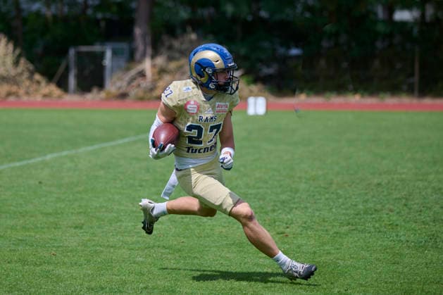 Playoffs, Junior Bowl, U20, GFLJ, Nürnberg Rams vs. Hamburg Huskies German Football League Juniors(GFLJ), U20, Nürnberg Rams vs. Hamburg Huskies Nürnberg Berthold-Brecht-Sportanlage Bayern Deutschland *** Playoffs, Junior Bowl, U20, GFLJ, Nuremberg Rams vs. Hamburg Huskies German Football League Juniors (GFLJ), U20, Nuremberg Rams vs. Hamburg Huskies Nuremberg Berthold Brecht Sports Complex Bavaria, Germany Copyright: x30nullvierxPhotographie,xGerhardxLehnerx