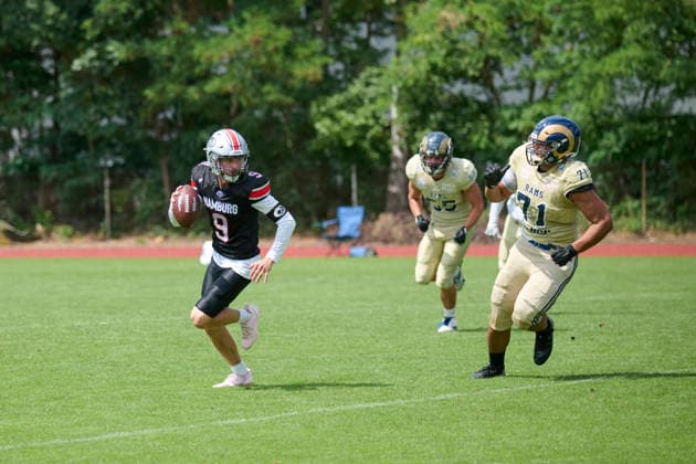 Playoffs, Junior Bowl, U20, GFLJ, Nürnberg Rams vs. Hamburg Huskies German Football League Juniors(GFLJ), U20, Nürnberg Rams vs. Hamburg Huskies Nürnberg Berthold-Brecht-Sportanlage Bayern Deutschland *** Playoffs, Junior Bowl, U20, GFLJ, Nuremberg Rams vs. Hamburg Huskies German Football League Juniors (GFLJ), U20, Nuremberg Rams vs. Hamburg Huskies Nuremberg Berthold Brecht Sports Complex Bavaria, Germany Copyright: x30nullvierxPhotographie,xGerhardxLehnerx
