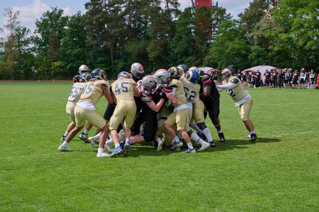 Playoffs, Junior Bowl, U20, GFLJ, Nürnberg Rams vs. Hamburg Huskies German Football League Juniors(GFLJ), U20, Nürnberg Rams vs. Hamburg Huskies Nürnberg Berthold-Brecht-Sportanlage Bayern Deutschland *** Playoffs, Junior Bowl, U20, GFLJ, Nuremberg Rams vs. Hamburg Huskies German Football League Juniors (GFLJ), U20, Nuremberg Rams vs. Hamburg Huskies Nuremberg Berthold Brecht Sports Complex Bavaria, Germany Copyright: x30nullvierxPhotographie,xGerhardxLehnerx