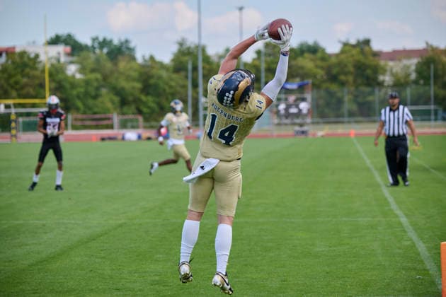 Playoffs, Junior Bowl, U20, GFLJ, Nürnberg Rams vs. Hamburg Huskies German Football League Juniors(GFLJ), U20, Nürnberg Rams vs. Hamburg Huskies Nürnberg Berthold-Brecht-Sportanlage Bayern Deutschland *** Playoffs, Junior Bowl, U20, GFLJ, Nuremberg Rams vs. Hamburg Huskies German Football League Juniors (GFLJ), U20, Nuremberg Rams vs. Hamburg Huskies Nuremberg Berthold Brecht Sports Complex Bavaria, Germany Copyright: x30nullvierxPhotographie,xGerhardxLehnerx