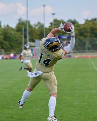 Playoffs, Junior Bowl, U20, GFLJ, Nürnberg Rams vs. Hamburg Huskies German Football League Juniors(GFLJ), U20, Nürnberg Rams vs. Hamburg Huskies Nürnberg Berthold-Brecht-Sportanlage Bayern Deutschland *** Playoffs, Junior Bowl, U20, GFLJ, Nuremberg Rams vs. Hamburg Huskies German Football League Juniors (GFLJ), U20, Nuremberg Rams vs. Hamburg Huskies Nuremberg Berthold Brecht Sports Complex Bavaria, Germany Copyright: x30nullvierxPhotographie,xGerhardxLehnerx