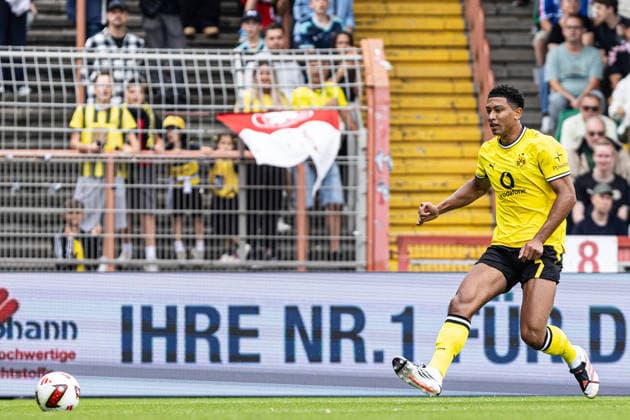 Testspiel: Rot-Weiß Oberhausen - Borussia Dortmund; 18.07.2026 Jobe Bellingham (Borussia Dortmund, 7) Testspiel: Rot-Weiß Oberhausen - Borussia Dortmund; Stadion Niederrhein, Oberhausen; 18.07.2026 *** Friendly Match: Rot-Weiß Oberhausen vs. Borussia Dortmund, July 18, 2026; Jobe Bellingham, Borussia Dortmund; 7th Friendly Match: Rot-Weiß Oberhausen vs. Borussia Dortmund, Niederrhein Stadium, Oberhausen, July 18, 2026 Copyright: xBEAUTIFULxSPORTS Buriakovx
