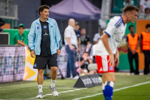 RAPID WIEN - HABMURGER SV Head coach of HSV Merlin Polzin during the pre season friendly football match between SC Rapid Vienna and Hamburger SV at the Allianz Stadion. Vienna, Austria, July 18, 2026. Photo by Branislav Racko Copyright: xx 080A9870