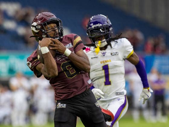 Pass catch from 6 Kaylon Geiger (Wide Receiver) Rhein Fire Rhein Fire vs Vienna Vikings, American Football, American Football League Europe, Week 9, 2026, 18.07.2026, Duisburg Schauinsland-Reisen-Arena Germany Copyright: xFootxBowl ChristopherxMettkenx