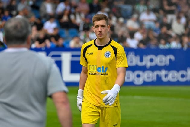 Laurenz Beckemeyer (Sportfreunde Lotte, 01) Sportfreunde Lotte vs. Real Betis Sevilla, Fussball, Testspiel, Saison 2026 2027, 18.07.2026, Sportfreunde Lotte vs. Real Betis Sevilla, Fussball, Testspiel, Saison 2026 2027, 18.07.2026 Lotte *** Laurenz Beckemeyer, Sportfreunde Lotte, 01 Sportfreunde Lotte vs. Real Betis Sevilla, Soccer, Friendly Match, 2026–2027 Season, July 18, 2026, Sportfreunde Lotte vs. Real Betis Sevilla, Soccer, Friendly Match, 2026–2027 Season, July 18, 2026, Lotte Copyright: xEibner-Pressefoto RobertxGertzenx EP_RGN