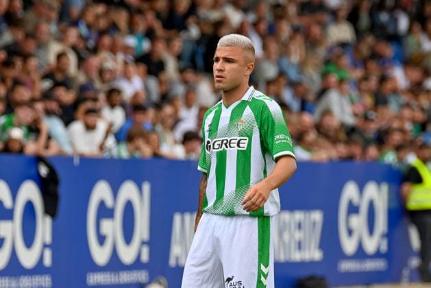 Pablo Garcia (Real Betis Sevilla, 33) Sportfreunde Lotte vs. Real Betis Sevilla, Fussball, Testspiel, Saison 2026 2027, 18.07.2026, Sportfreunde Lotte vs. Real Betis Sevilla, Fussball, Testspiel, Saison 2026 2027, 18.07.2026 Lotte *** Pablo Garcia, Real Betis Sevilla, 33; Sportfreunde Lotte vs. Real Betis Sevilla, soccer, friendly match, 2026–2027 season, July 18, 2026, Sportfreunde Lotte vs. Real Betis Sevilla, Soccer, Friendly Match, 2026–2027 Season, July 18, 2026, Lotte Copyright: xEibner-Pressefoto RobertxGertzenx EP_RGN