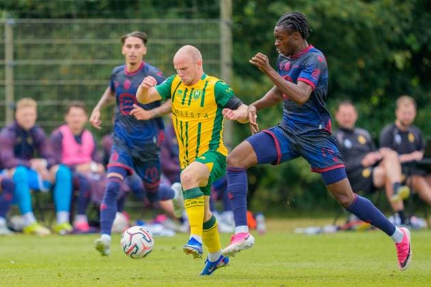 ROOSENDAAL , 18-07-2026 , Sportpark Hulsdonk , season 2026 2027 , Dutch Vrienden Loterij Eredivisie , Pre season match between KV Mechelen and ADO Den Haag picture shows KV Mechelen player Dikeni Salifou and ADO Den Haag player Evan Rottier KV Mechelen - ADO Den Haag (friendly)  x205093835x Copyright:
