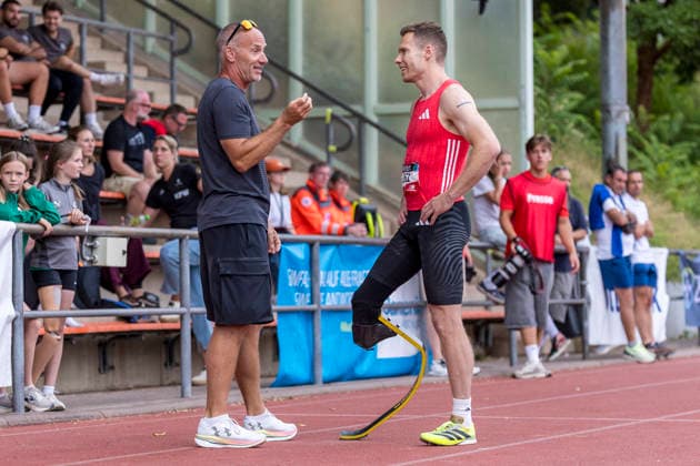 LEVERKUSEN, GERMANY - JULY 18, 2026 : Markus Rehm (GER TSV Bayer 04 Leverkusen) and his new coach Guido Bonsen in the long jump during the Para Heimspiel 7.0 at Fritz Jacobi Sports Complex on July 18, 2026 in Leverkusen, Germany. Northrhine-Westphalia Germany Copyright: xAxelxKohringx