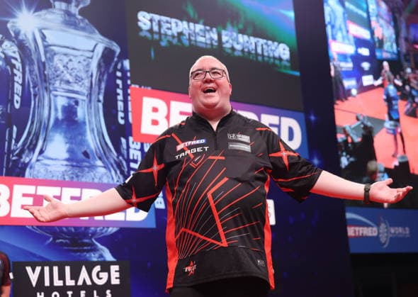 World Matchplay Darts 2026 Stephen Bunting during the 2026 World Matchplay darts at Winter Gardens, Blackpool, UK on 18 July 2026. Blackpool Winter Gardens UK Editorial use only , Copyright: xChrisxSargeantx PSI-24525-0034