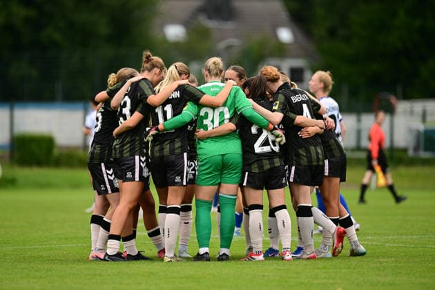 Fußball I Frauen I Saison 2026-2027 I Testspiel I Hamburger SV - Odense BK Q I 18.07.2026 Odense BK Q Frauen zusammen Hamburg Volksparkstadion, Nebenplatz Hamburg Deutschland *** Soccer I Women s I 2026–2027 Season I Friendly Match I Hamburger SV vs. Odense BK Q I July 18, 2026 Odense BK Q Women s Team at Hamburg Volksparkstadion, Auxiliary Field, Hamburg, Germany Copyright: xLobeca FelixxWeißbergx