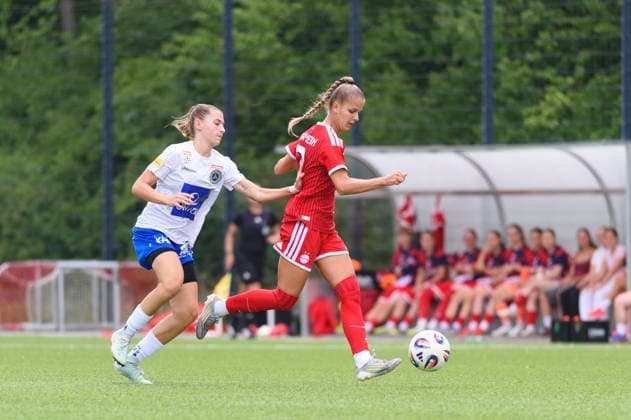 MUNICH, GERMANY - JULY 18: Liliana Feistle (3 FC Bayern Munich II) and Lilah Havel (17 First Vienna) during the pre-season friendly match between Bayern Munich II and First Vienna at FC Bayern Campus on July 18, 2026 in Munich, Germany (Photo by Sven Beyrich Sports Press Photo)  Copyright: xSvenxBeyrich SportsxPressxPhotox Sportspressphoto_SPR192743