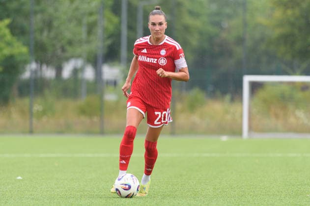 MUNICH, GERMANY - JULY 18: Jana Kappes (20 FC Bayern Munich II) during the pre-season friendly match between Bayern Munich II and First Vienna at FC Bayern Campus on July 18, 2026 in Munich, Germany (Photo by Sven Beyrich Sports Press Photo)  Copyright: xSvenxBeyrich SportsxPressxPhotox Sportspressphoto_SPR192762