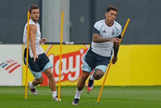 RECORD DATE NOT STATED 18th July 2026; Columbia Park Training Facility, Morristown, New Jersey, United States of America; FIFA World Cup, WM, Weltmeisterschaft, Fussball Football, Argentina Training Session; Enzo Fernandez of Argentina runs HeulerxAndrey DiaEsportivo