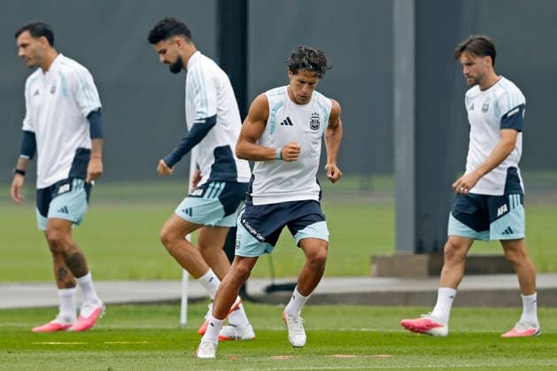 RECORD DATE NOT STATED 18th July 2026; Columbia Park Training Facility, Morristown, New Jersey, United States of America; FIFA World Cup, WM, Weltmeisterschaft, Fussball Football, Argentina Training Session; Giuliano Simeone of Argentina runs HeulerxAndrey DiaEsportivo