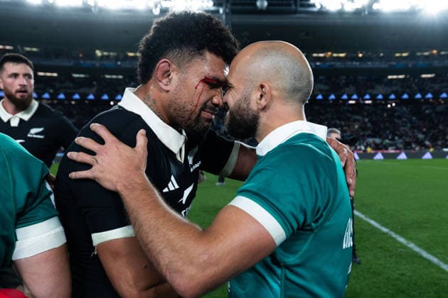 All Blacks Anton captain Ardie Savea and Ireland halfback Jamison Gibson-Park hongi after the Nations Championship - New Zealand All Blacks v Ireland at Eden Park, Auckland, New Zealand - on Saturday 18 July 2026. Photo credit: Brett Phibbs z Auckland New Zealand Copyright: xBrettxPhibbsx xx