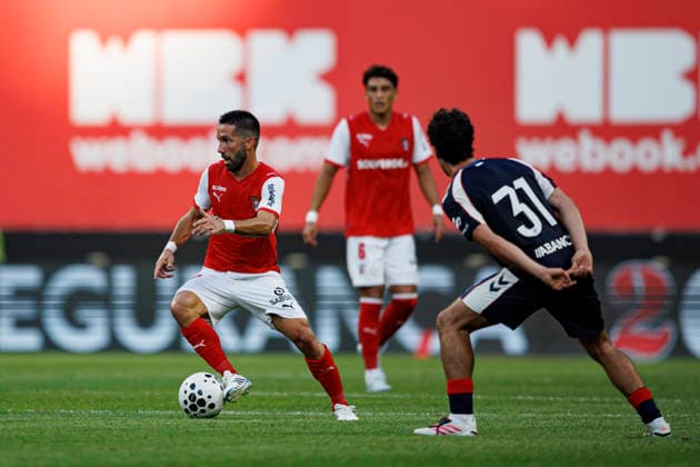 Joao Moutinho seen during International Friendly, Länderspiel, Nationalmannschaft game between teams of SC Braga and Celta de Vigo (Luis Santos Ball Raw Images) Braga Estadio Municipal de Braga Portugal Copyright: xLuisxSantosx luissantos_braga_celta_2627_3-16