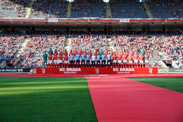 Players and Staff of Braga seen during International Friendly, Länderspiel, Nationalmannschaft game between teams of SC Braga and Celta de Vigo (Luis Santos Ball Raw Images) Braga Estadio Municipal de Braga Portugal Copyright: xLuisxSantosx luissantos_braga_celta_2627_3-7