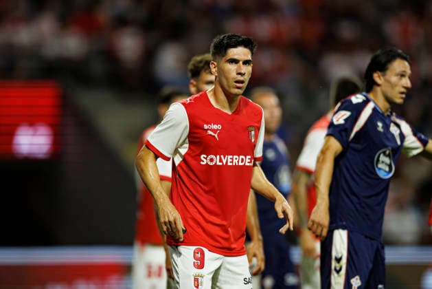 Fran Navarro seen during International Friendly, Länderspiel, Nationalmannschaft game between teams of SC Braga and Celta de Vigo (Luis Santos Ball Raw Images) Braga Estadio Municipal de Braga Portugal Copyright: xLuisxSantosx luissantos_braga_celta_2627_3-51