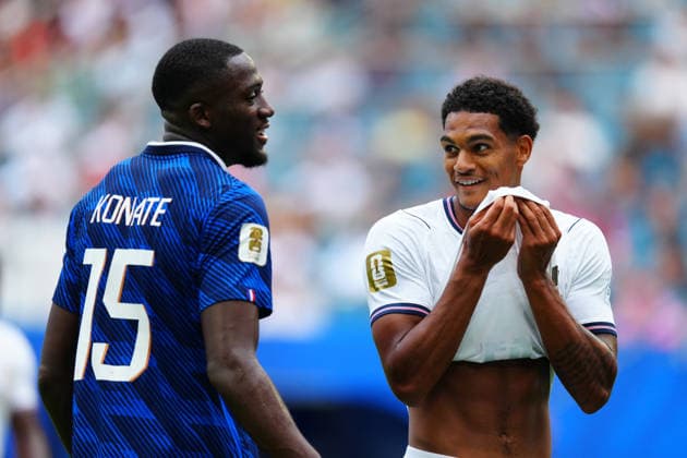 Ibrahima KonatÃ of France and Jarell Quansah of England France v England, 2026 FIFA World Cup, WM, Weltmeisterschaft, Fussball 3rd Place Final, Football, Miami Stadium, Miami, Florida, USA - 18 Jul 2026Miami Miami Stadium Florida (FL) United States of America  Copyright: xJavierxGarcia Shutterstockx 16995468t