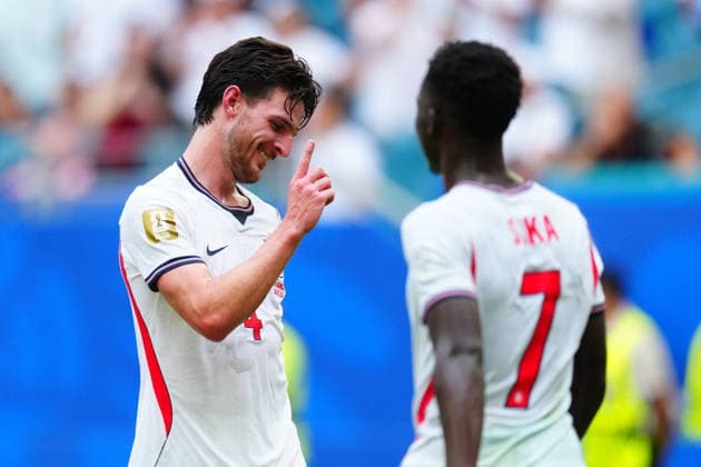 Declan Rice of England with Bukayo Saka of England as he scores a goal to make it 0-3 France v England, 2026 FIFA World Cup, WM, Weltmeisterschaft, Fussball 3rd Place Final, Football, Miami Stadium, Miami, Florida, USA - 18 Jul 2026Miami Miami Stadium Florida (FL) United States of America  Copyright: xJavierxGarcia Shutterstockx 16995468ay