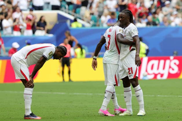 FIFA World Cup, WM, Weltmeisterschaft, Fussball 2026 3rd place playoff - France vs England Bukayo Saka of England (C) celebrate with his teammates after scoring the 0-3 goal during the FIFA World Cup 2026 3rd place playoff match France against England, in Miami, Florida, USA, 18 July 2026. MIAMI United States  Copyright: xCRISTOBALxHERRERA-ULASHKEVICHx