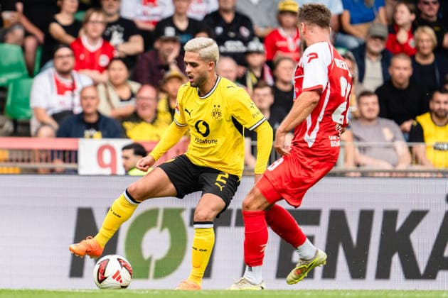 Deutschland: 17. Juli 2026: Testspiel - Vorbereitung 2026 2027 - SC Rot-Weiß Oberhausen vs. Borussia Dortmund, Stadion Niederrhein, Oberhausen Yan Couto (Borussia Dortmund, 2) *** Germany, July 17, 2026, Friendly Match, 2026–2027 Preseason, SC Rot-Weiß Oberhausen vs. Borussia Dortmund, Niederrhein Stadium, Oberhausen, Yan Couto, Borussia Dortmund, 2 Copyright: xCelinaxLeiersx