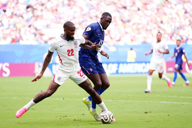 France v England: Bronze Medal Match - FIFA World Cup, WM, Weltmeisterschaft, Fussball 2026 Ivan Toney of England and Ibrahima Konate of France compete for the ball during the FIFA World Cup 2026 Bronze Medal Match match between France and England at Miami Stadium on July 18, 2026 in Miami Gardens, United States. Miami Gardens FL United States  Copyright: xJosexBretonx originalFilename:bretonhernandez-franceve260718_npenT.jpg