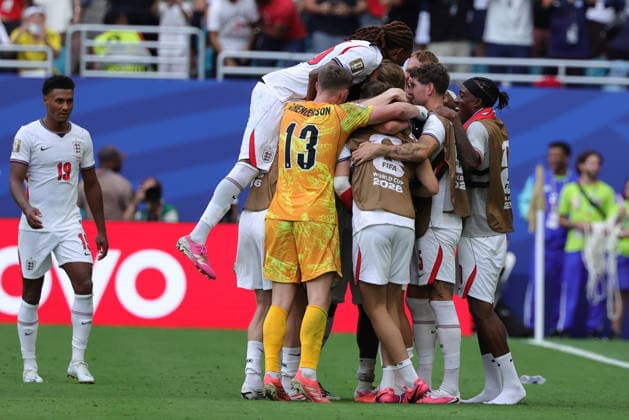 FIFA World Cup, WM, Weltmeisterschaft, Fussball 2026 3rd place playoff - France vs England Players of England celebrate the 4-6 goal during the FIFA World Cup 2026 3rd place playoff match France against England, in Miami, Florida, USA, 18 July 2026. MIAMI United States  Copyright: xCRISTOBALxHERRERA-ULASHKEVICHx