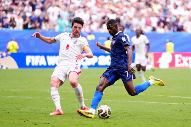 France v England: Bronze Medal Match - FIFA World Cup, WM, Weltmeisterschaft, Fussball 2026 Ousmane Dembele of France and Declan Rice of England compete for the ball during the FIFA World Cup 2026 Bronze Medal Match match between France and England at Miami Stadium on July 18, 2026 in Miami Gardens, United States. Miami Gardens FL United States  Copyright: xJosexBretonx originalFilename:bretonhernandez-franceve260718_npRh1.jpg