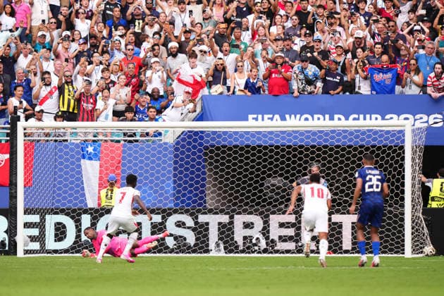 July 18, 2026, Miami Gardens, Florida, United States: Bukayo Saka of England shoots for goal from penalty spot during the FIFA World Cup, WM, Weltmeisterschaft, Fussball 2026 Bronze Medal Match match between France and England at Miami Stadium on July 18, 2026 in Miami Gardens, United States. Miami Gardens United States - ZUMAa181 20260718_zaa_a181_108 Copyright: xJosexBretonx
