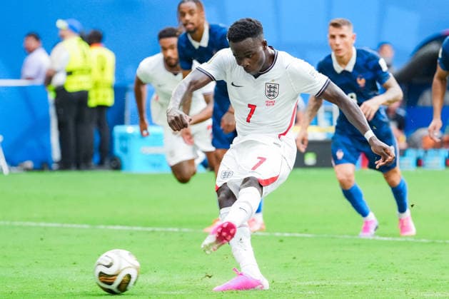 Bukayo Saka of England takes a penalty kick during a FIFA Men’s World Cup 2026 Bronze Final football match between France and England at Miami Stadium, in Miami Gardens on July 18th 2026 (Photo by Alexandra Fechete SPP)  Copyright: xAlexandraxFechete SPPx Sportspressphoto_SPR193134