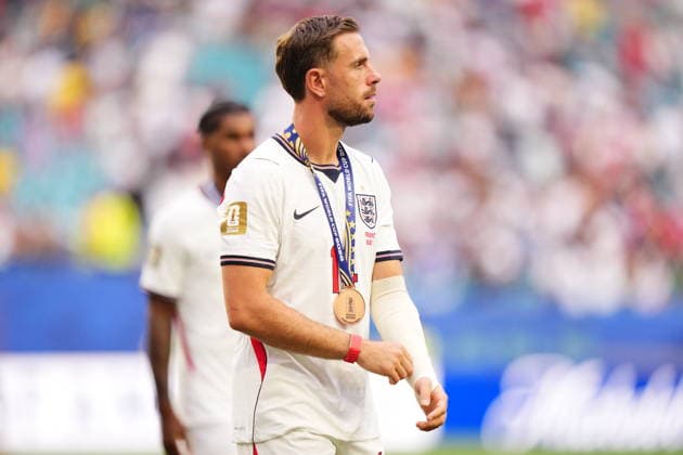 France v England - 2026 FIFA World Cup, WM, Weltmeisterschaft, Fussball - Bronze Final MIAMI GARDENS, FLORIDA - JULY 18: Jordan Henderson of England celebrates the victory wearing the third place medal at the end of the 2026 FIFA World Cup bronze-final match between France and England at Miami Stadium in Miami Gardens, Florida, United States, on July 18, 2026. Jose Hernandez Anadolu Florida United States. Editorial use only. Please get in touch for any other usage.  Copyright: x2026xAnadoluxJosexHernandezx
