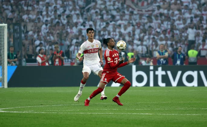 23 05 26 DFB Cup Final 2026 FC Bavaria Munich VfB Stuttgart Germany, Berlin, 23 05 2026, Soccer, Season 2025 2026, DFB Cup Final 2026 Berlin, FC Bavaria Munich VfB Stuttgart v l Chema Andres VfB Stuttgart , Michael Olis FC Bavaria Munich