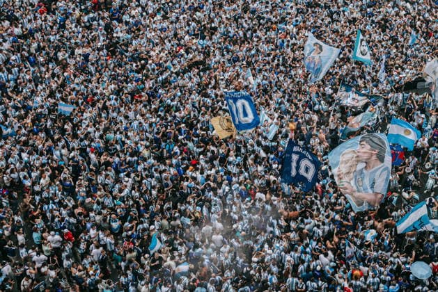 Argentinian soccer fans take over Times Square Argentinian soccer fans take over Times Square ahead of the World Cup final game, in New York, New York, USA, 18 July 2026. NEW YORK New York United States  Copyright: xOLGAxFEDOROVAx