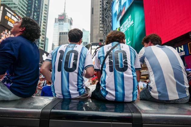 New York, NY- July 18: Argentina National Football Team Fans Gather and Celebrate World Cup Game in Times Square New York City for World Cup Final on July 18, 2026 Credit: Camara Porter Argentina National Football Team Fans In NYC  - ZUMAa123 0862052533st Copyright: xAdMediax