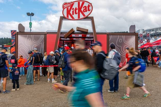 KitKat in der Fanzone, Grosser Preis von Belgien, Motorsport, Formel 1, Saison 2026, 19.07.2026 Grosser Preis von Belgien, Motorsport, Formel 1, Saison 2026, 19.07.2026 Spa Franchorchamps *** KitKat in the Fan Zone, Belgian Grand Prix, Motorsports, Formula 1, 2026 Season, July 19, 2026 Belgian Grand Prix, Motorsports, Formula 1, 2026 Season, July 19, 2026, Spa-Francorchamps Copyright: xEibner-Pressefoto AlexanderxNeisx EP_ANS