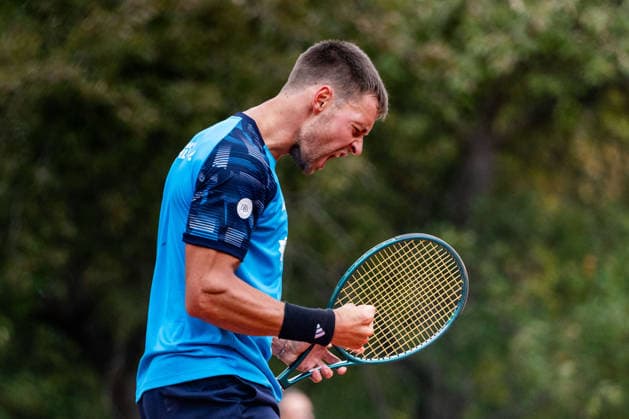 19.07.2026, GER, Tennis, Maenner, Saison 26, 2. Bundesliga Sued, TC Ruhla 92 e.V. - TC RW MRH Trowe Sprendlingen Michael Hopp gewinnt gegen Marte Volkusz 99092 Erfurt Trainingsplatz Turnierplatz Thueringen Deutschland *** July 19, 2026, GER, Tennis, Men, Season 26, 2nd Bundesliga South, TC Ruhla 92 e.V. vs. TC RW MRH Trowe Sprendlingen, Michael Hopp defeats Marte Volkusz 99092 Erfurt, Practice Court, Tournament Court, Thuringia, Germany