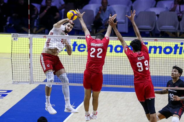 Sport Bilder des Tages Turkiye v Iran - Men s Volleyball Nations League BELGRADE, SERBIA - JULY 19: Adis Lagumdzija (12) of Turkiye in action during Men s Volleyball Nations League Week 3 volleyball match between Turkiye and Iran in Belgrade, Serbia on July 19, 2026. Filip Stevanovic Anadolu Belgrade Serbia. Editorial use only. Please get in touch for any other usage.  Copyright: x2026xAnadoluxFilipxStevanovicx