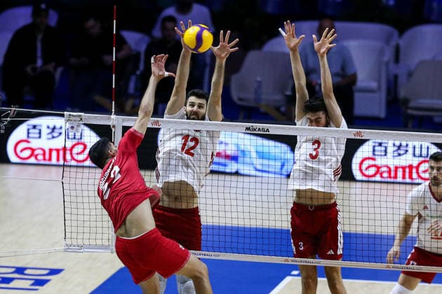 Turkiye v Iran - Men s Volleyball Nations League BELGRADE, SERBIA - JULY 19: Adis Lagumdzija (12) and Ahmet Tumer (3) of Turkiye in action during Men s Volleyball Nations League Week 3 volleyball match between Turkiye and Iran in Belgrade, Serbia on July 19, 2026. Filip Stevanovic Anadolu Belgrade Serbia. Editorial use only. Please get in touch for any other usage.  Copyright: x2026xAnadoluxFilipxStevanovicx